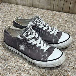 Converse All-Star Kids Charcoal Sneakers w/ cutout stars Women’s 5 1/2